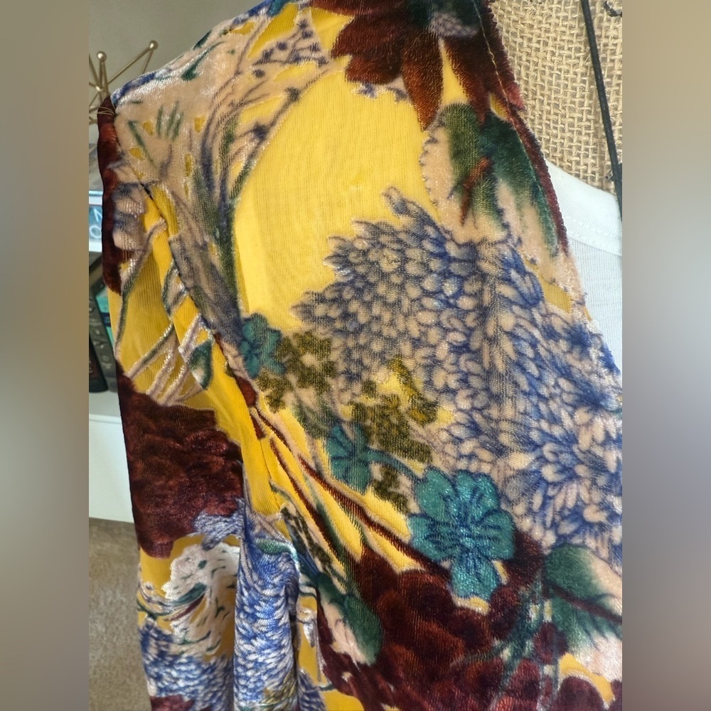 Anthropologie Floreat Velvet and Chiffon Kimono - Picture 4 of 7